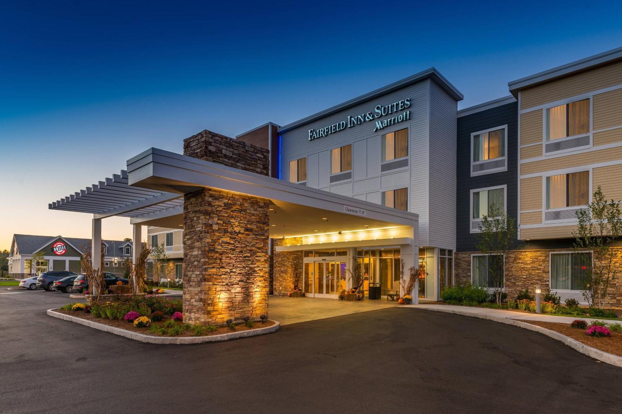 Fairfield Inn & Suites By Marriott Plymouth White Mountains Екстериор снимка