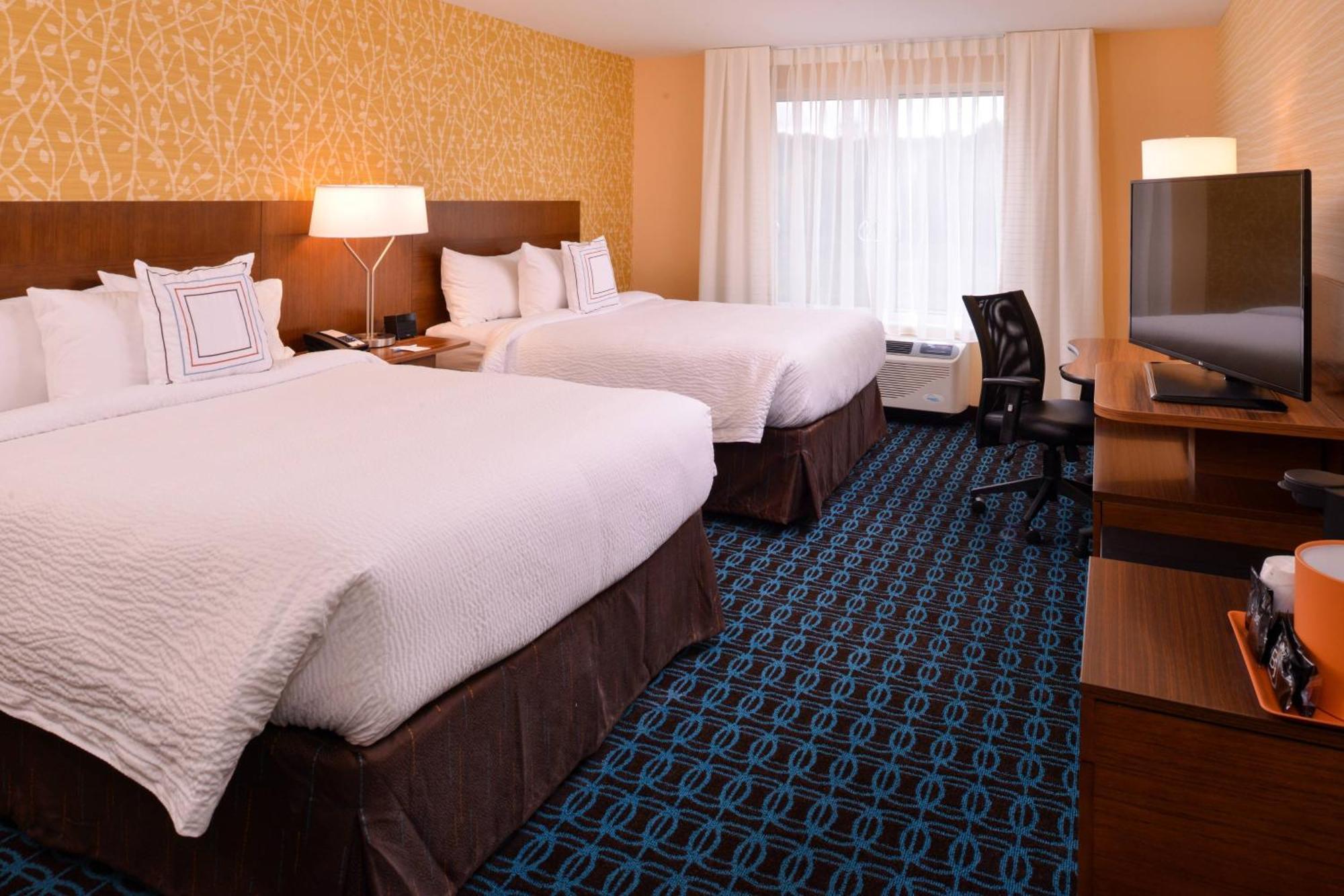 Fairfield Inn & Suites By Marriott Plymouth White Mountains Екстериор снимка